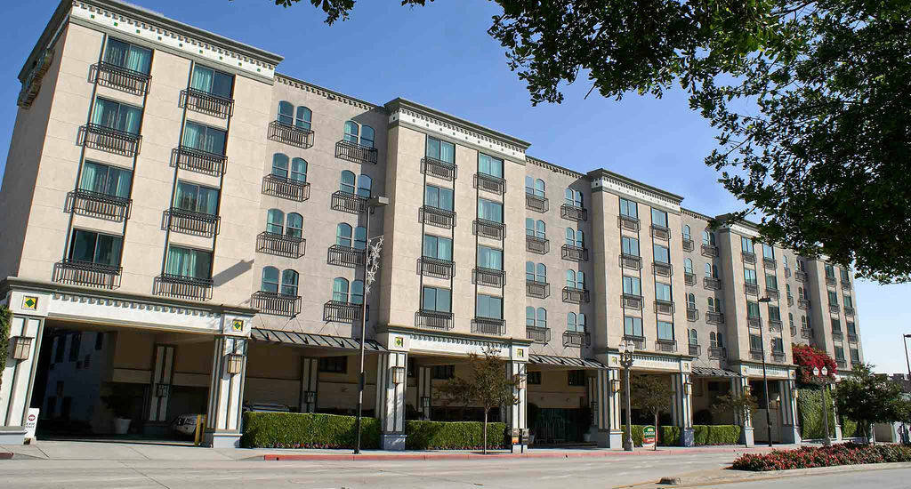 Courtyard By Marriott Los Angeles Pasadena Old Town Hotel Exterior foto